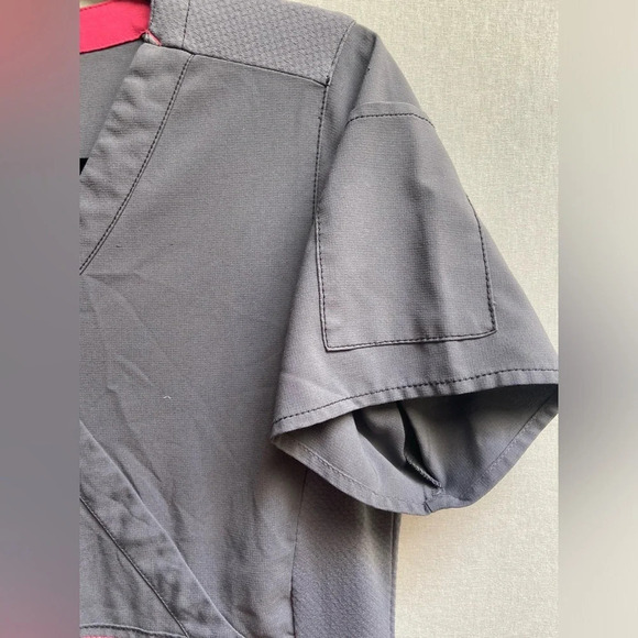 CARHARTT Women’s Force Cross Flex Scrub Top Dark Gray  Pink Size S - Picture 6 of 10